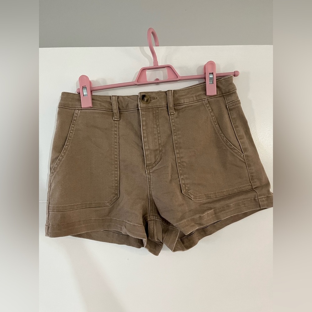 Indigo Rein Tan Cargo Shorts Classic Design